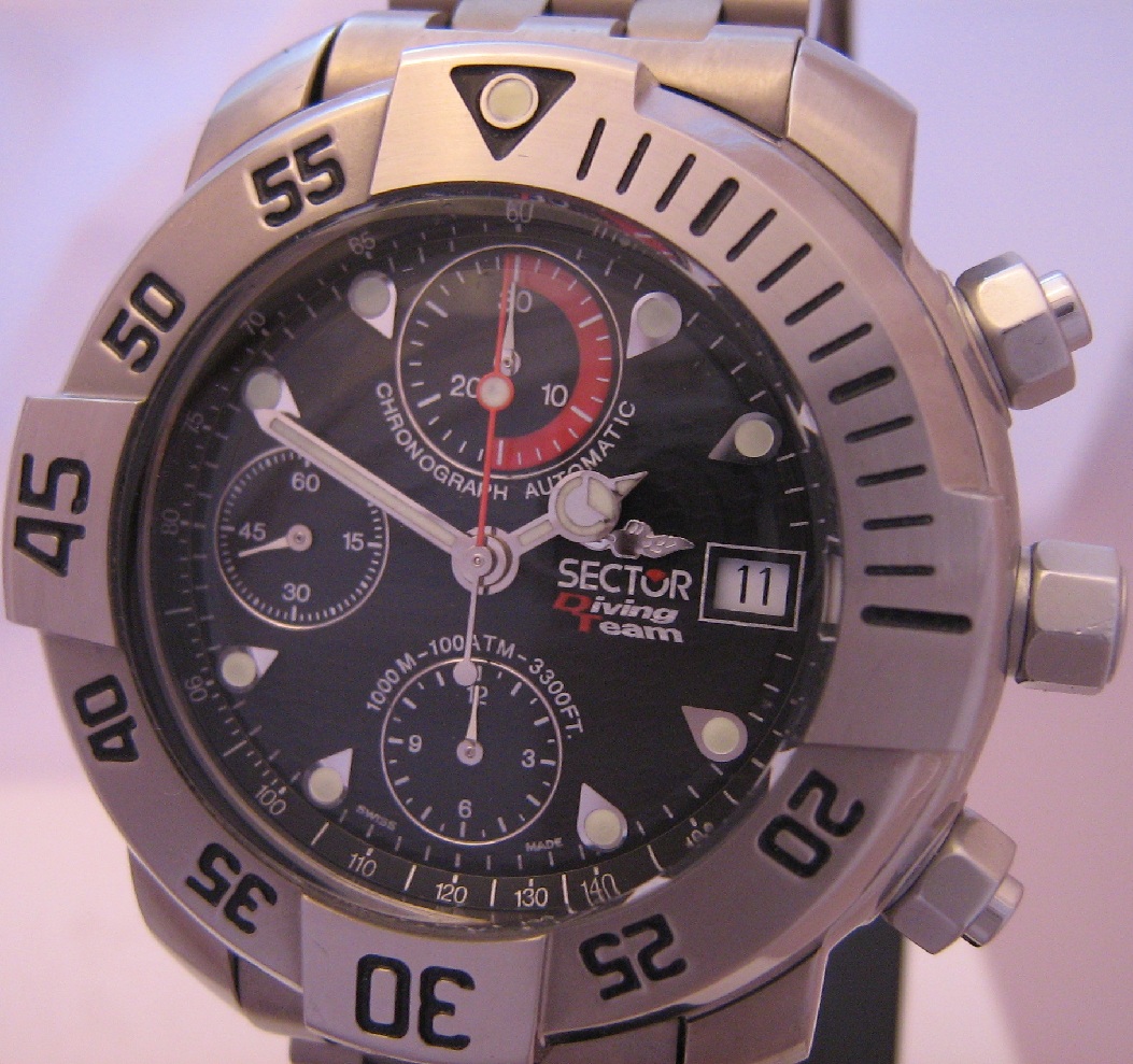 Sector Diving Team 1000 Chronograph, Black Dial, Titanium Bracelet