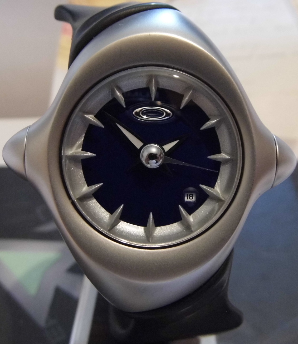 Oakley Crush, Blue Dial, Rubber Strap