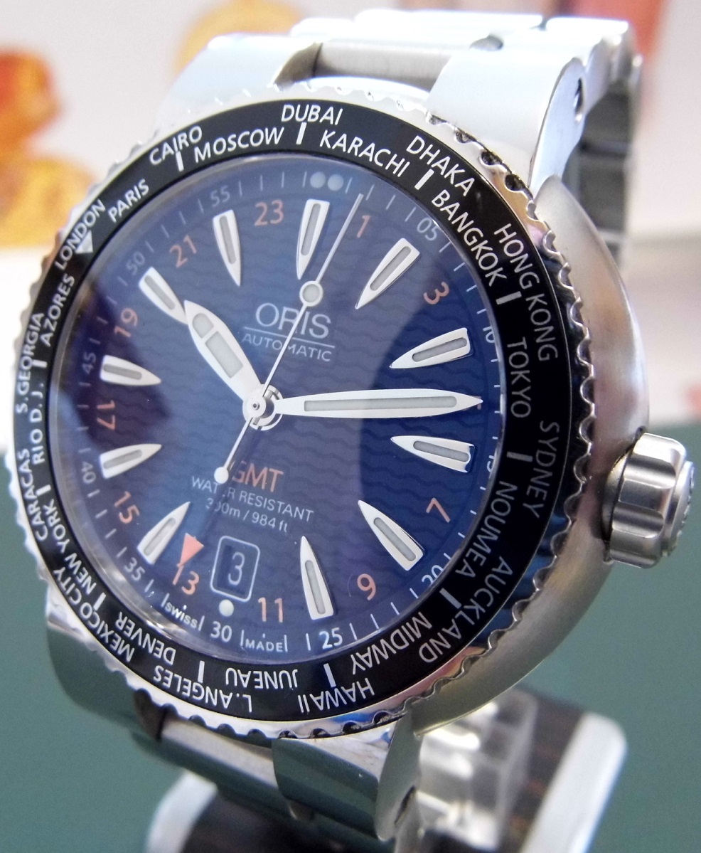 Oris TT1 Divers GMT, Black Dial, Bracelet