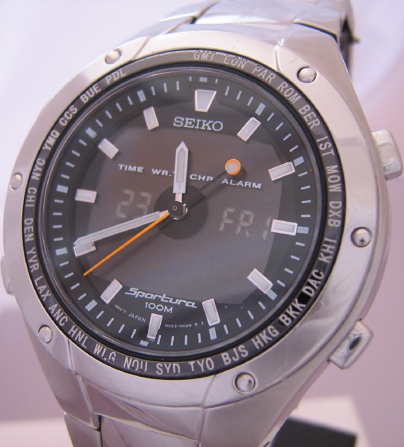 Seiko Sportura Duo Display, Black Dial With Bracelet