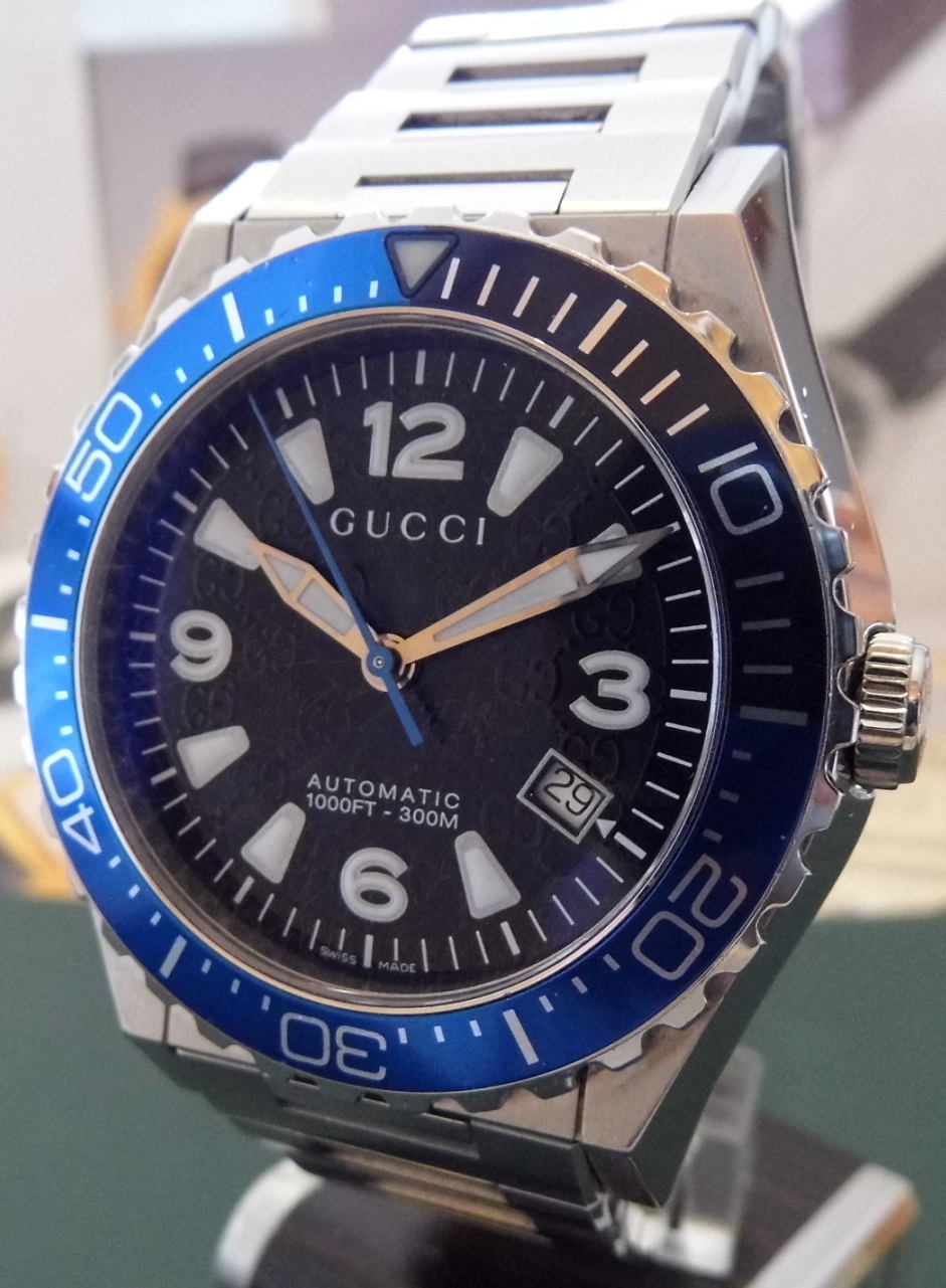 Gucci Pantheon Diver