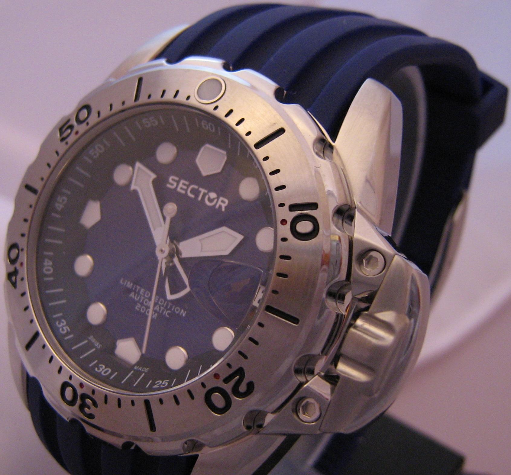 Sector 600 Limited Edtion Automatic Divers Watch, Blue Dial With Rubber Strap