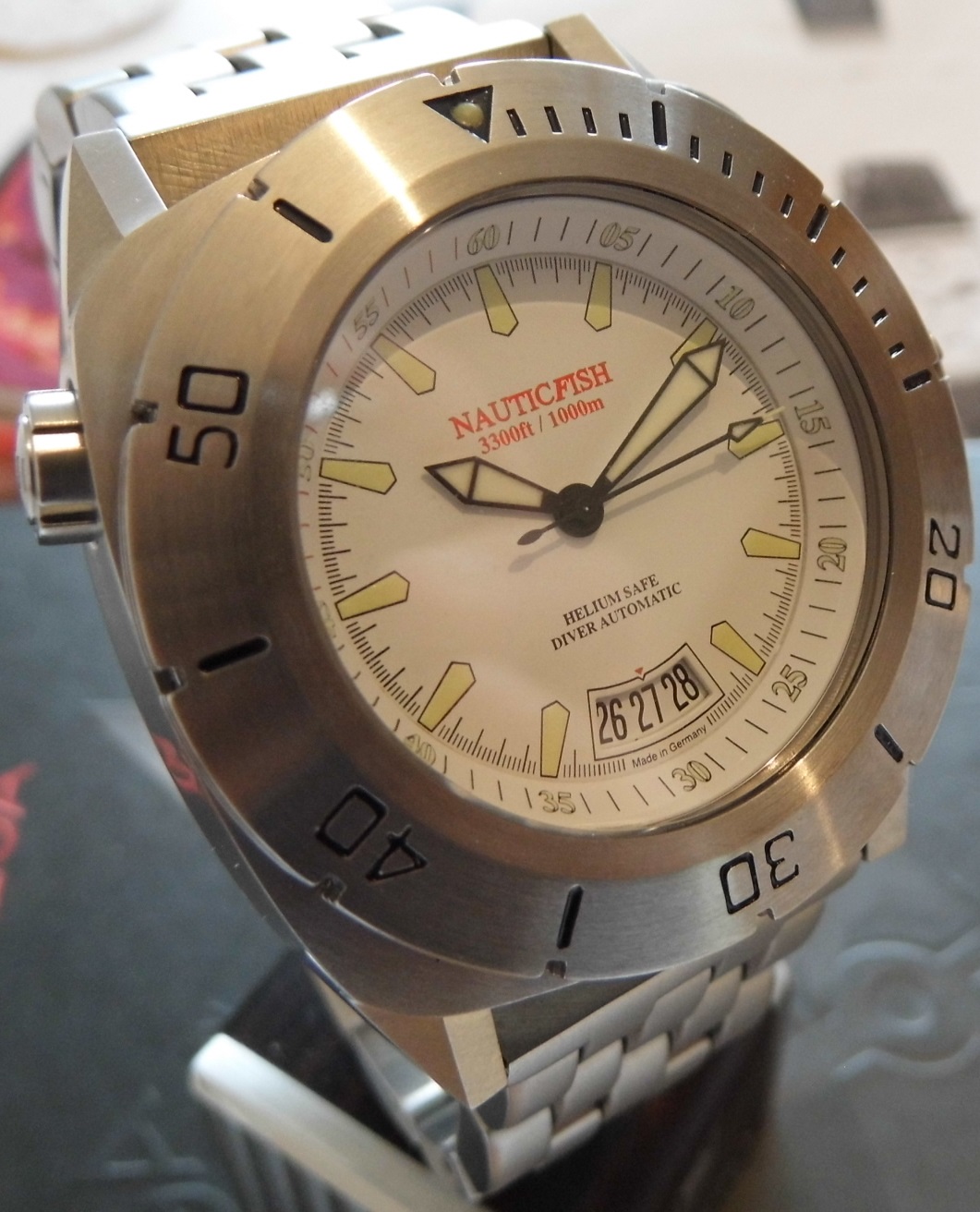 Nauticfish 1000M White Shark, White Dial, Bracelet & Strap