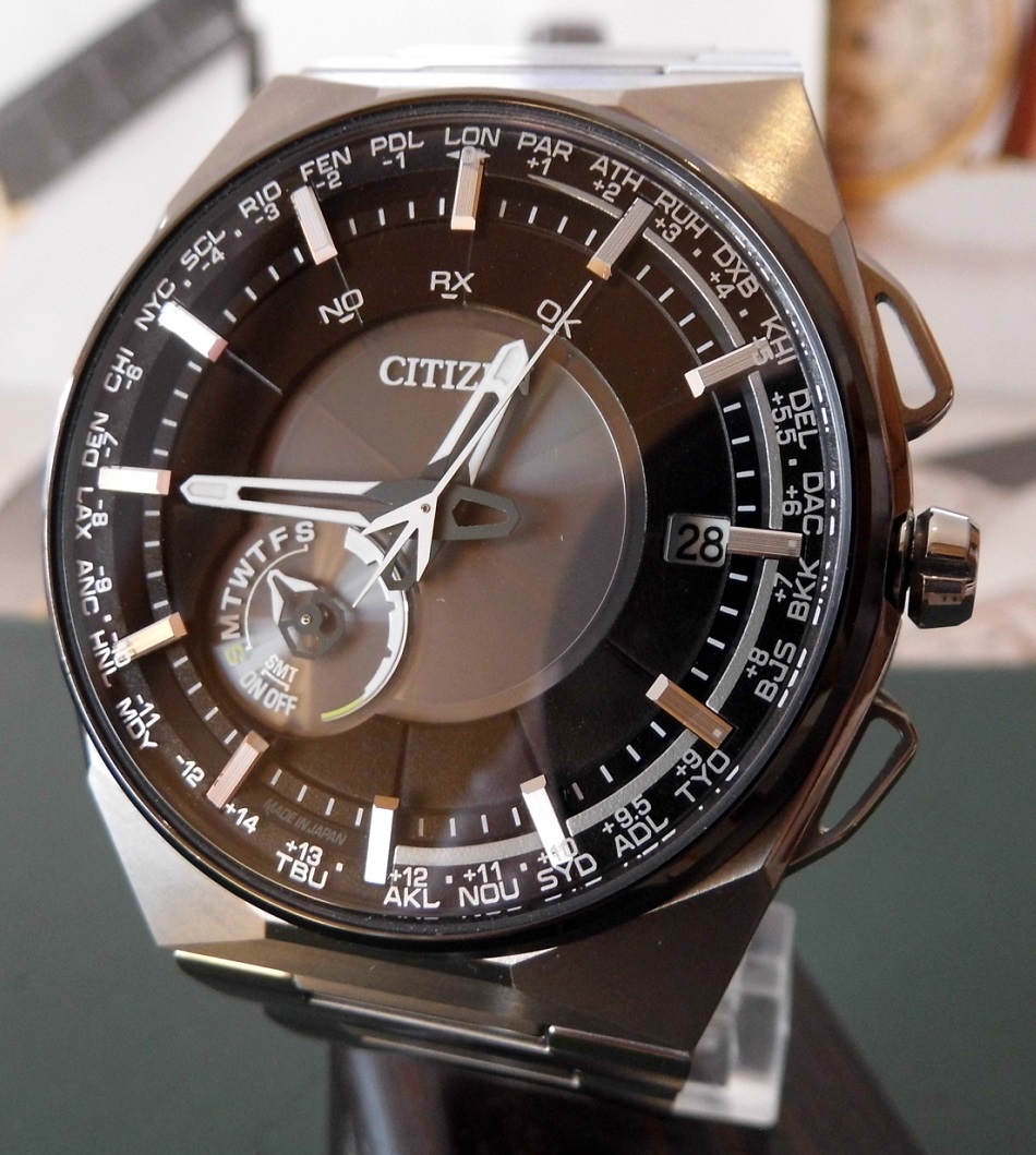 Citizen F100 Satellite Wave, Black Dial, Titanium Bracelet