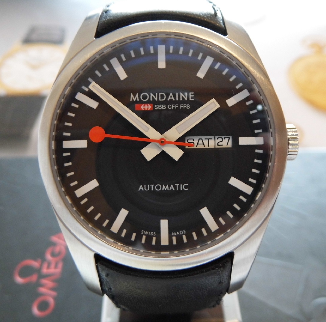 Mondaine Retro Automatic, Black Dial, Leather Strap