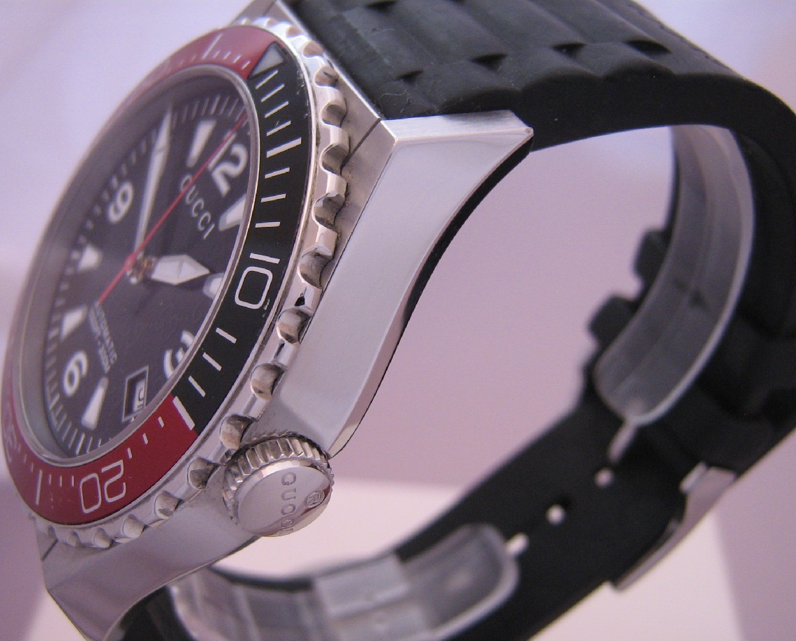 Gucci Pantheon Divers Watch, Black Dial With Rubber Strap