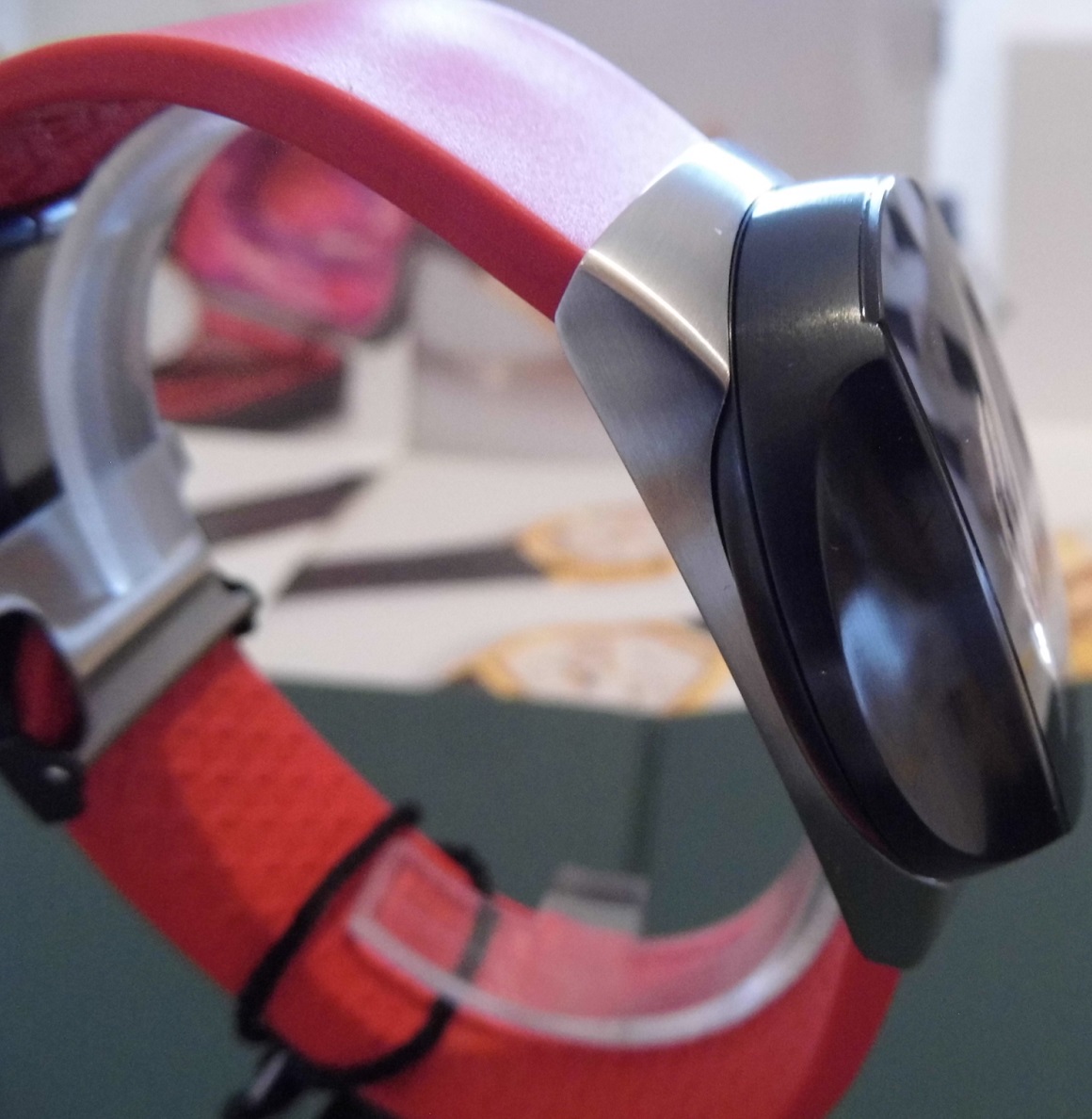 Ventura V-Tec Sparc RX Ltd Edition, Black Dial, Rubber Strap