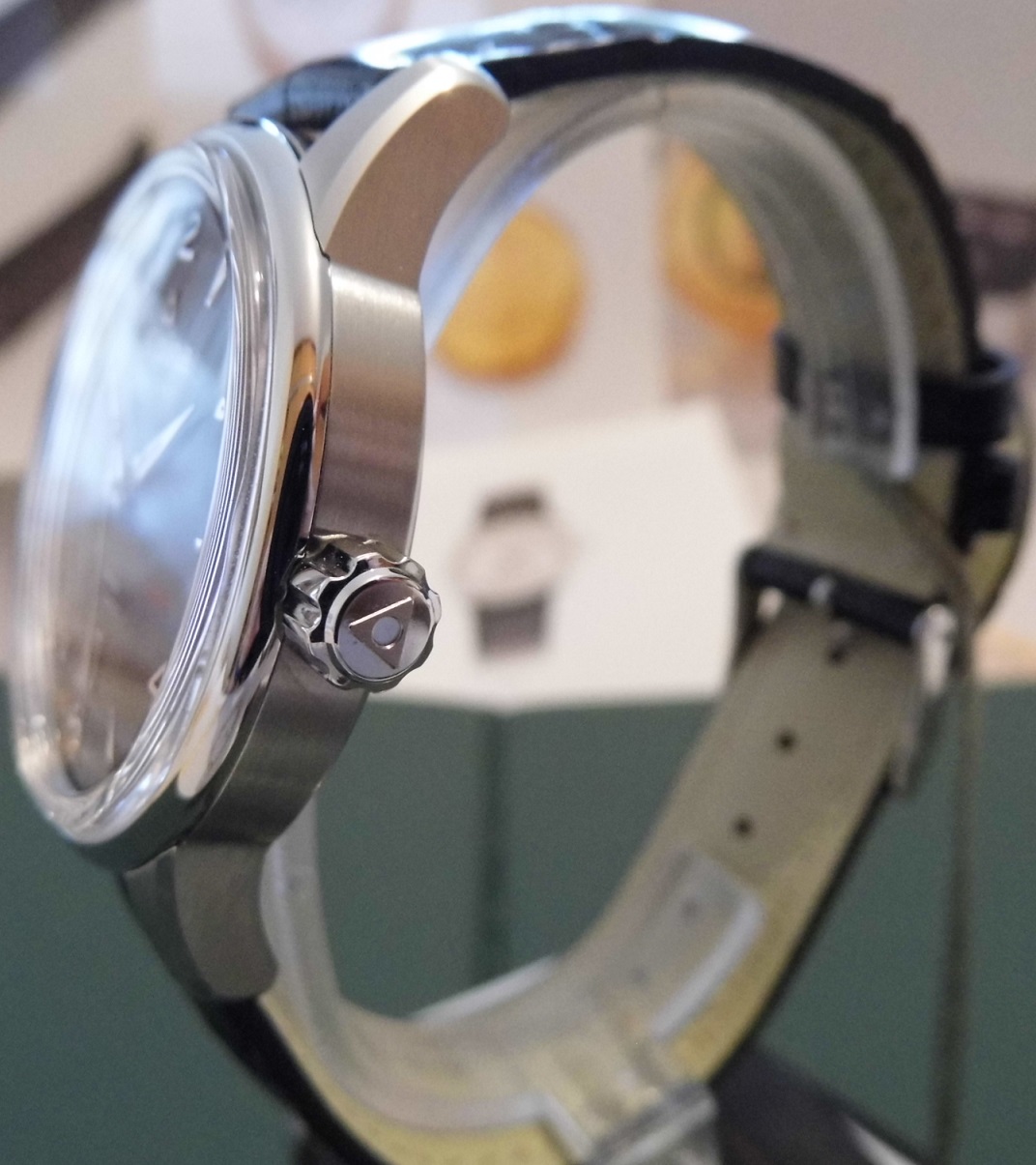 Alpina Alpiner Automatic, Black Dial, Leather Strap