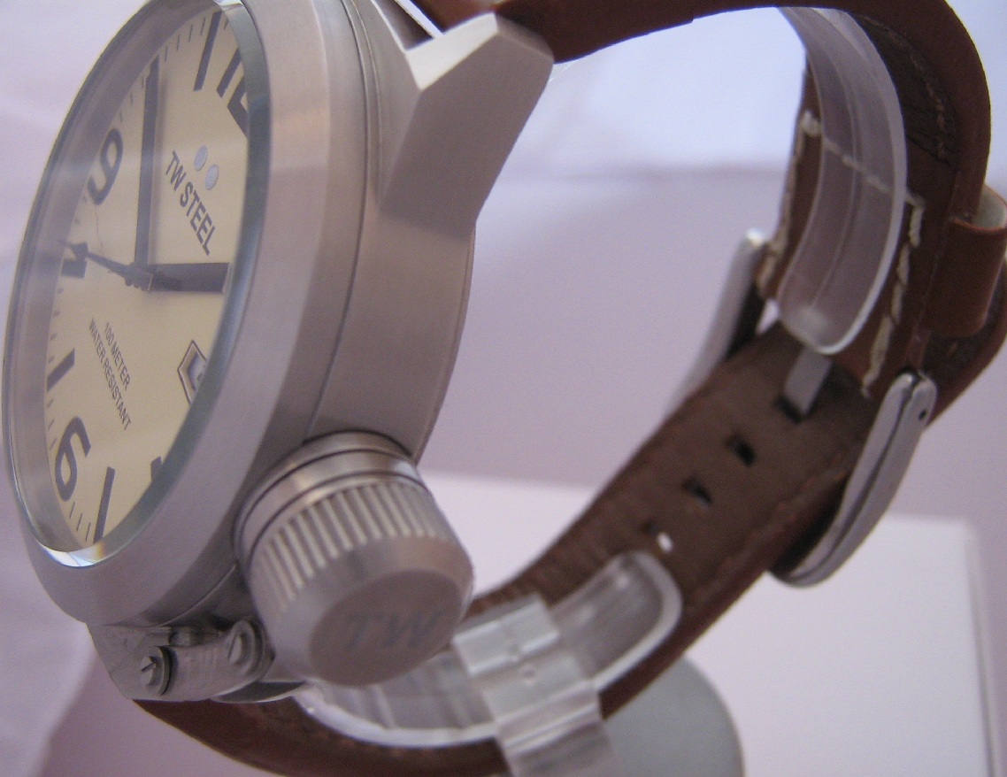 TW Steel Canteen 45mm, Cream Dial, Leather Strap