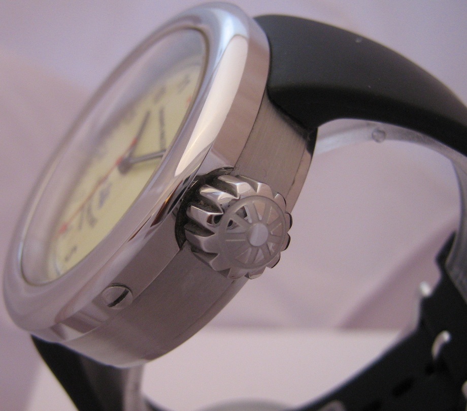 Giuliano Mazzuoli Manometro Millesimato, Cream Dial With Rubber Strap