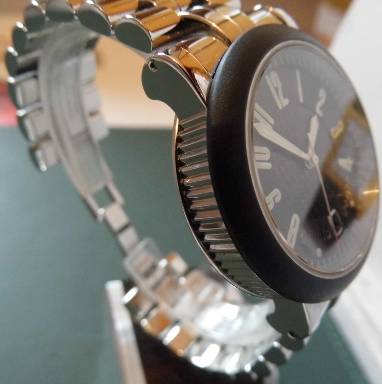 Gerald Genta Arena Sport, Black Dial, Bracelet