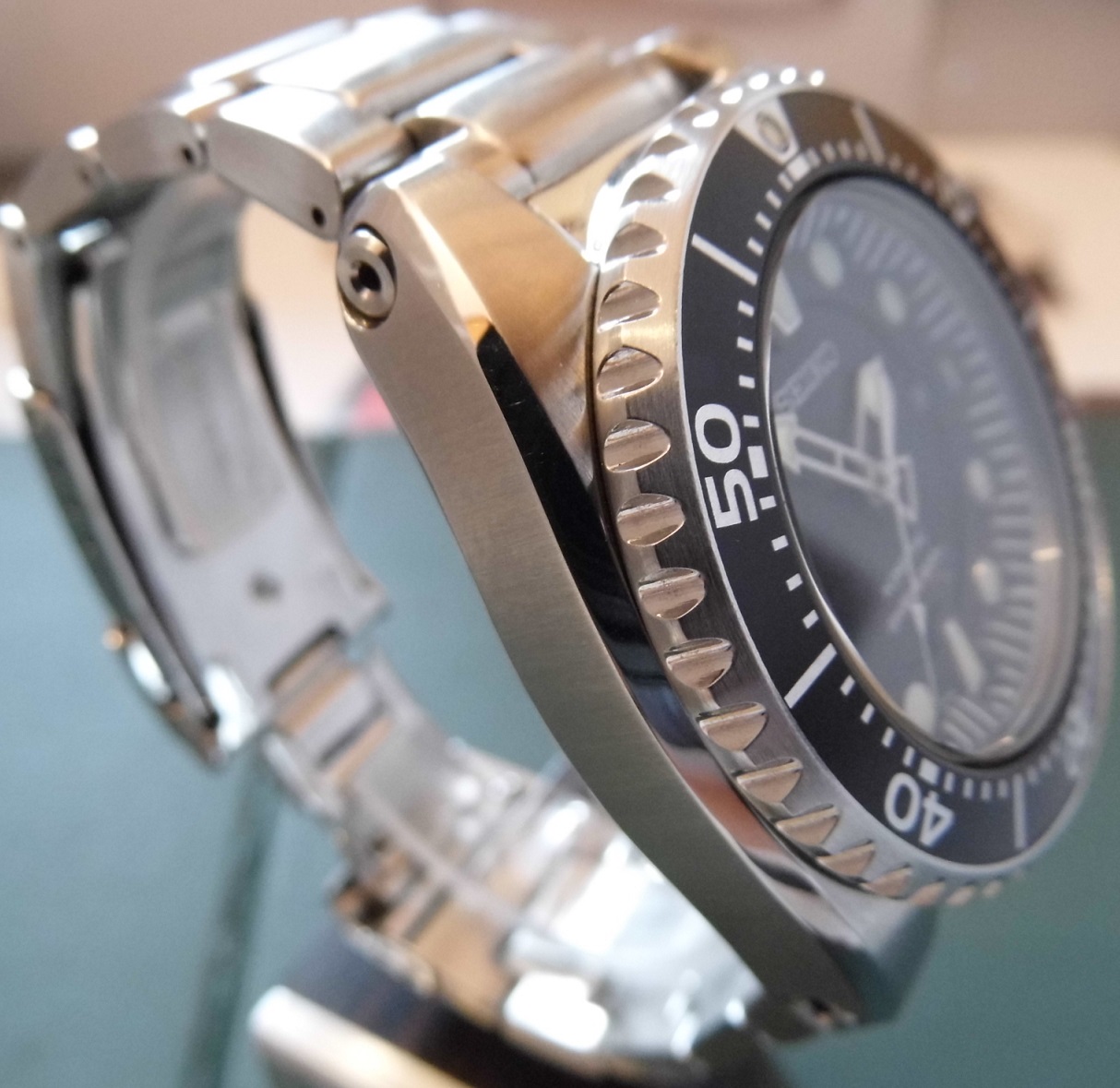 Seiko Kinetic 200M Divers, Black Dial, Steel Bracelet