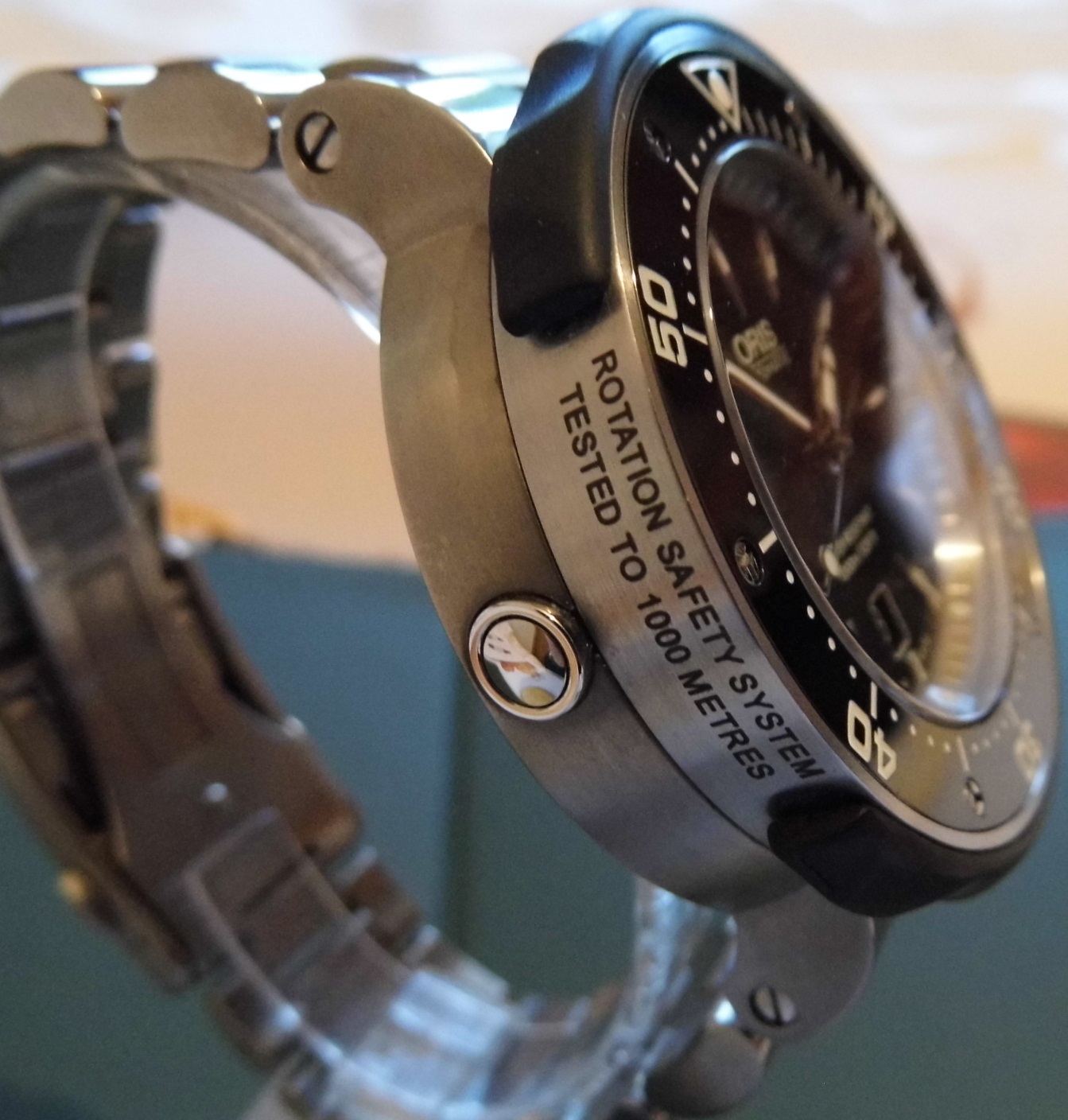 Oris ProDiver Date, Black Dial, Titanium Bracelet