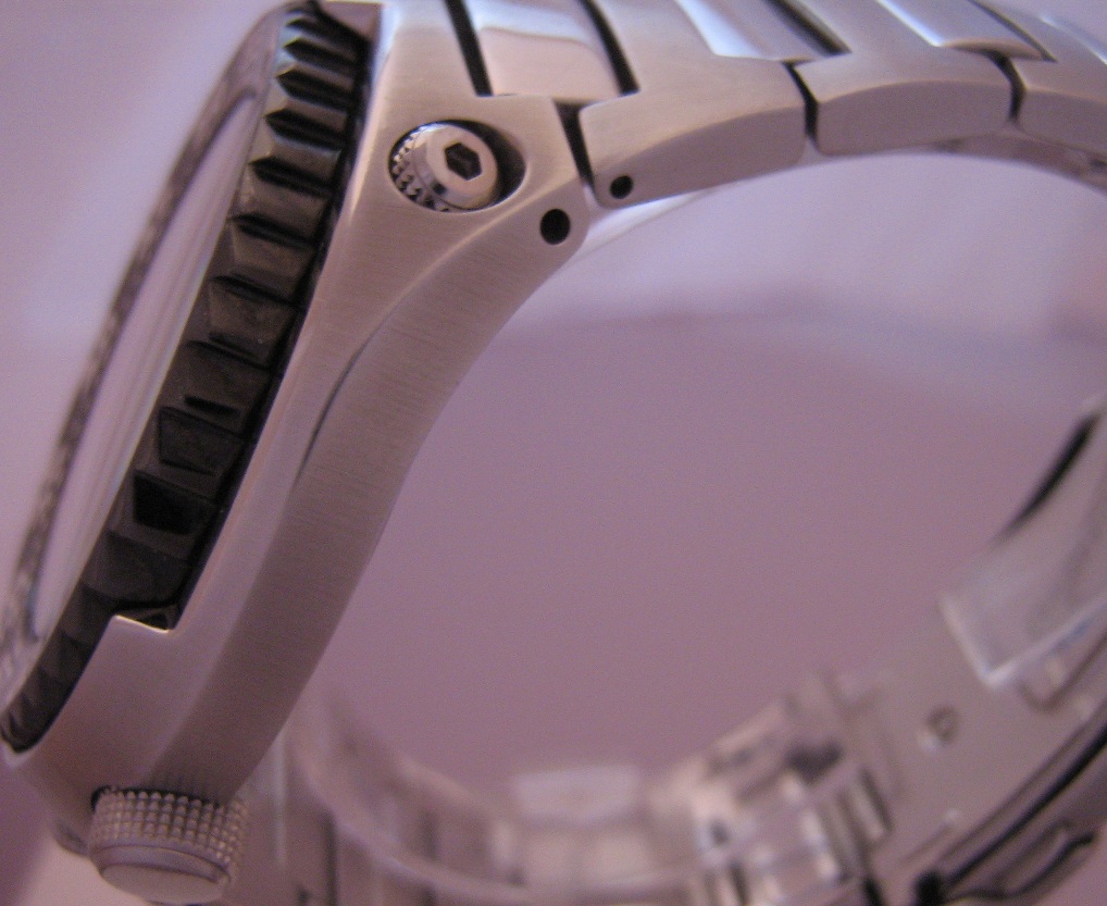 Seiko Diver Sawtooth, Orange Dial, Steel Bracelet