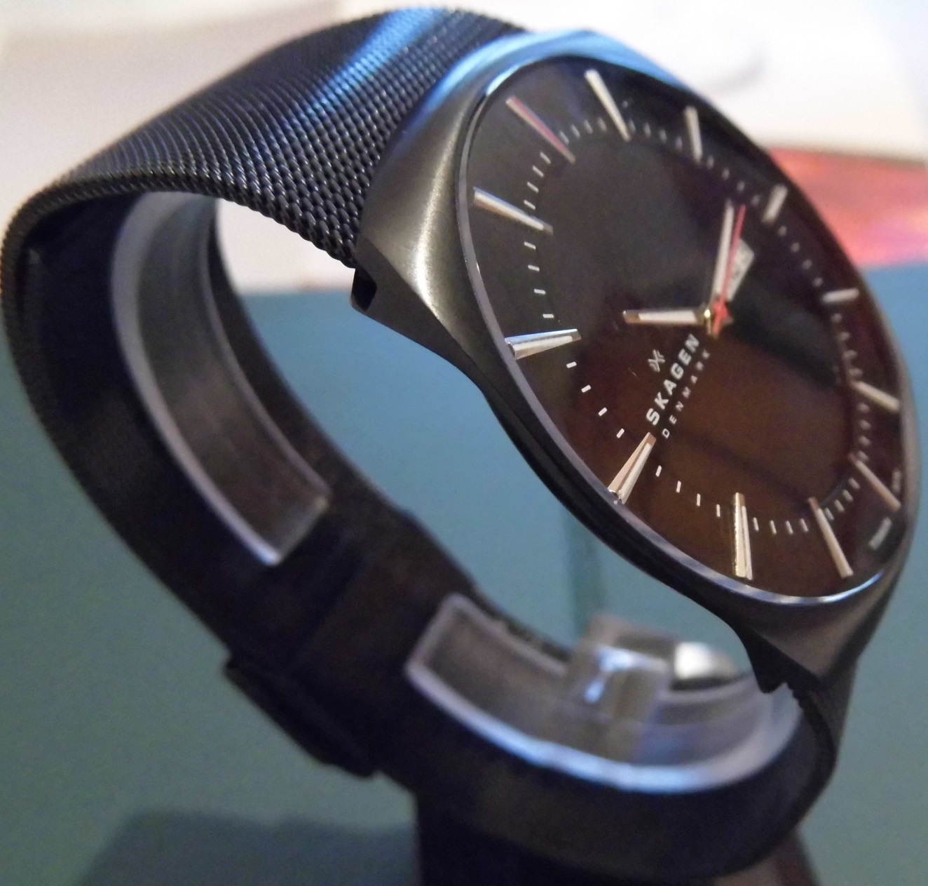 Skagen Aktiv Quartz, Black Dial, Black Mesh Strap