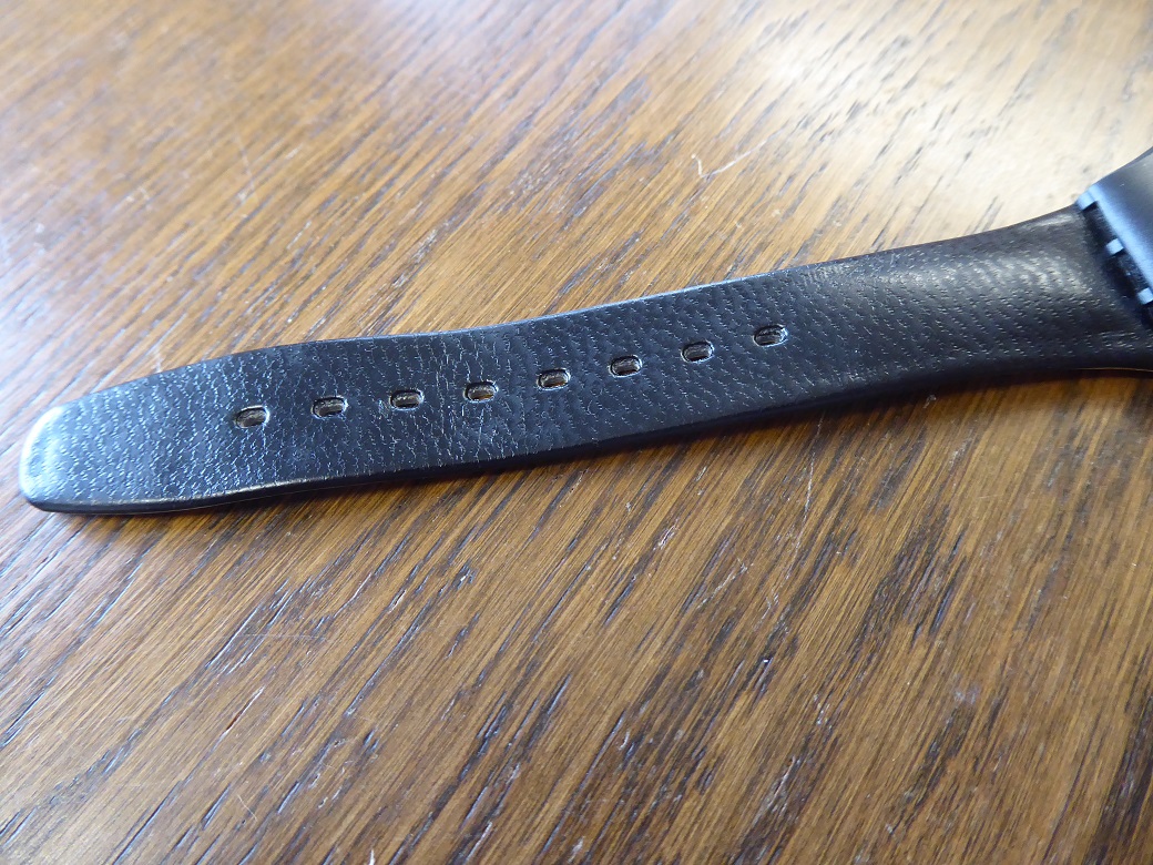 Swatch Enigmatic Love