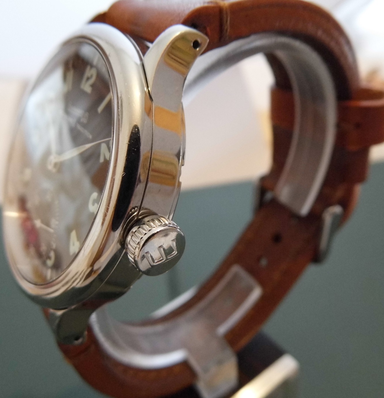 Eberhard & Co Traversetolo Vitre, Black Dial With Leather Strap