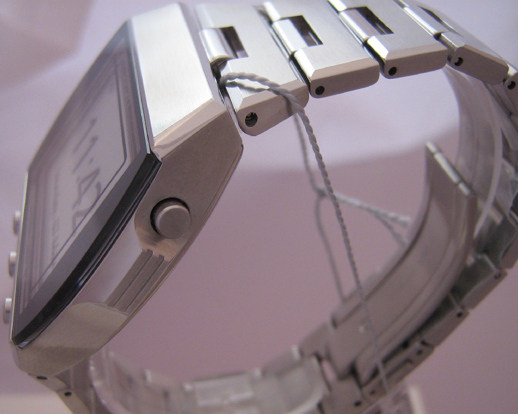 Seiko Brightz Active Matrix EPD Watch With Steel Bracelet