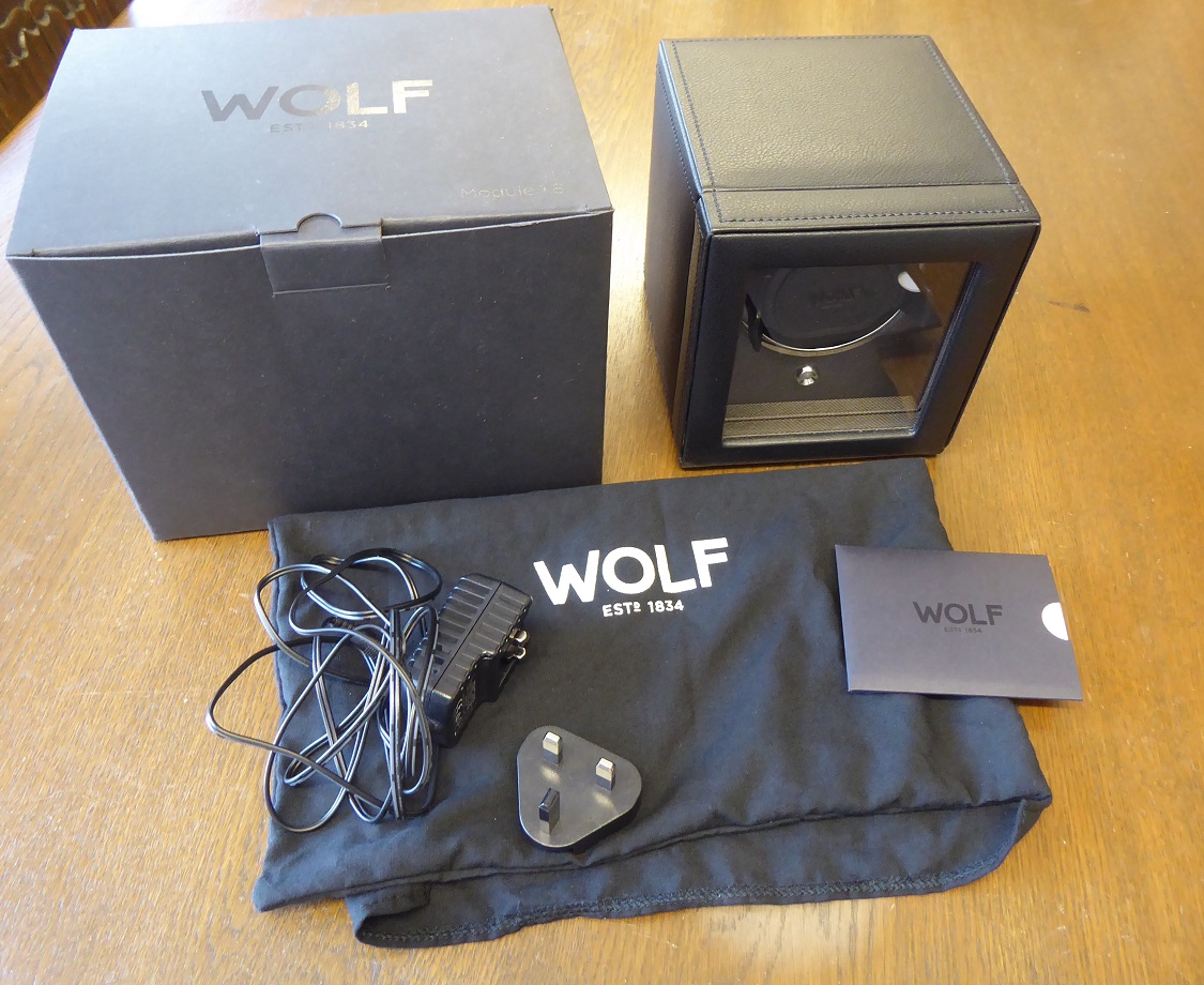 A Wolf Cub Single Watch Winder