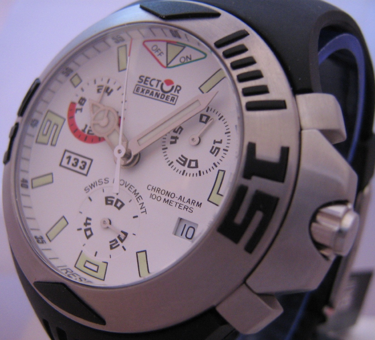 Sector 133 Chrono Alarm, White Dial With Rubber Strap