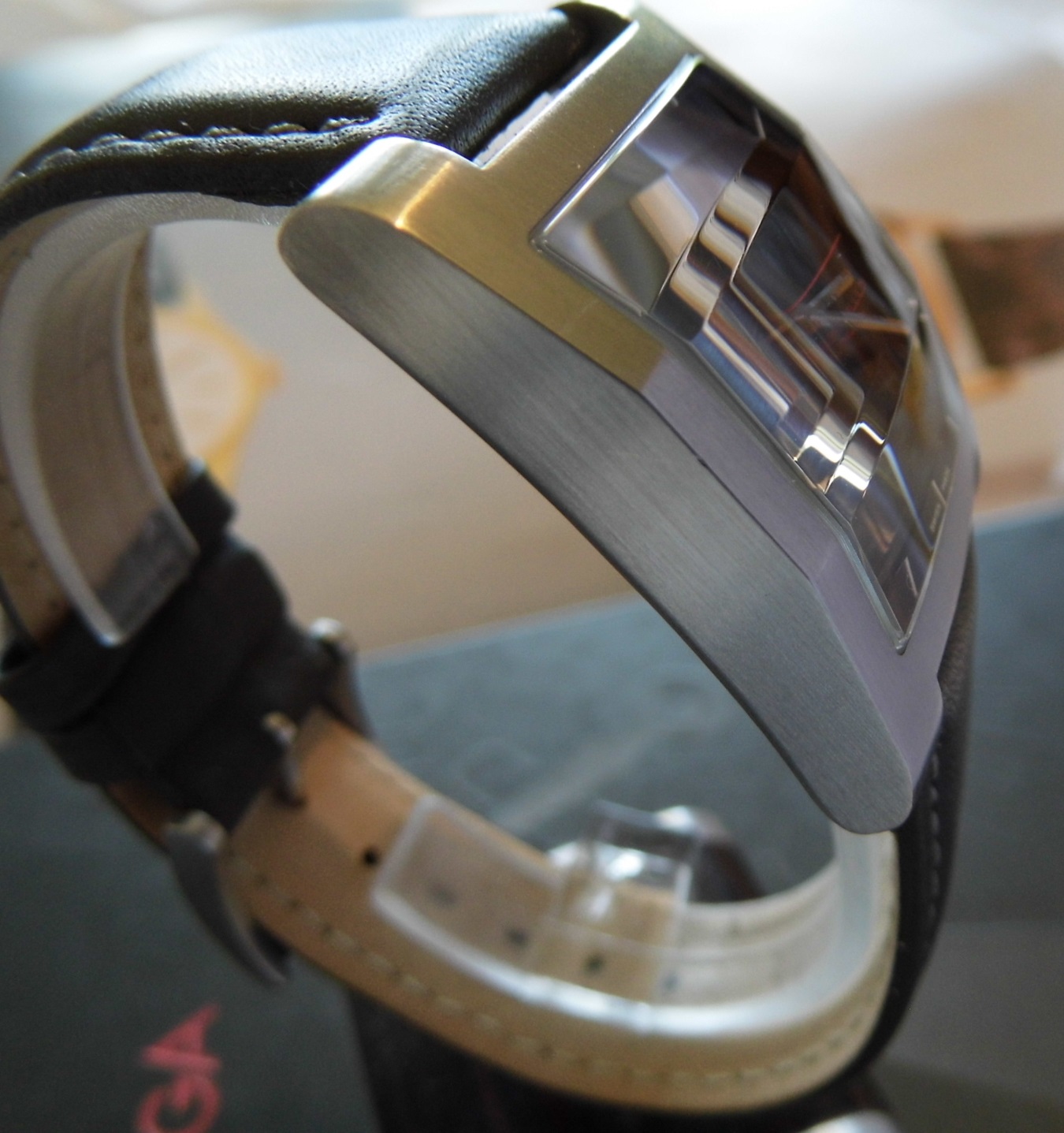 Dunhill DM7 Ana Digi, Black Dial, Leather Strap