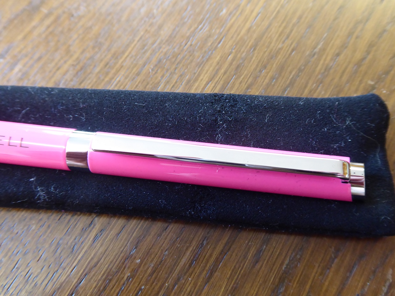 A Theo Fennell Pink Enamel & Stainless Steel Pen