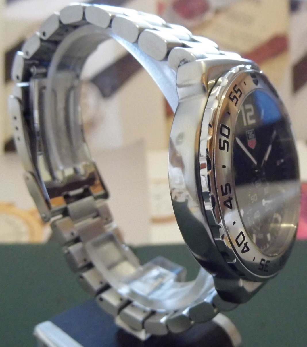 Tag Heuer Formula 1 Grande Date, Black Dial, Bracelet