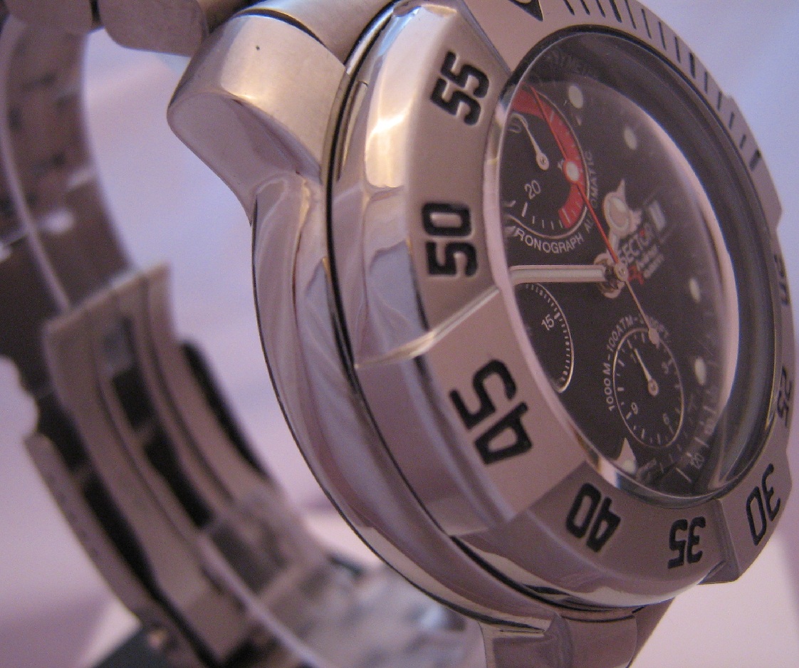 Sector Diving Team 1000 Chronograph, Black Dial, Titanium Bracelet