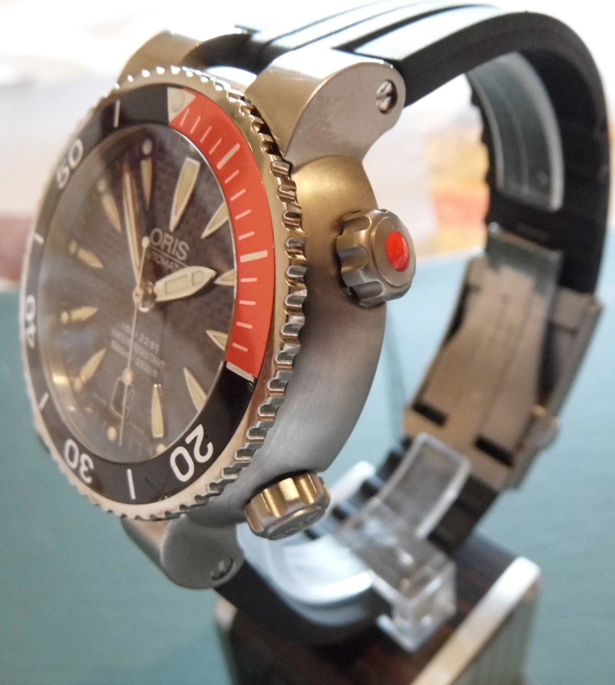 Oris TT1 Divers Titanium, Black Dial, Rubber Strap