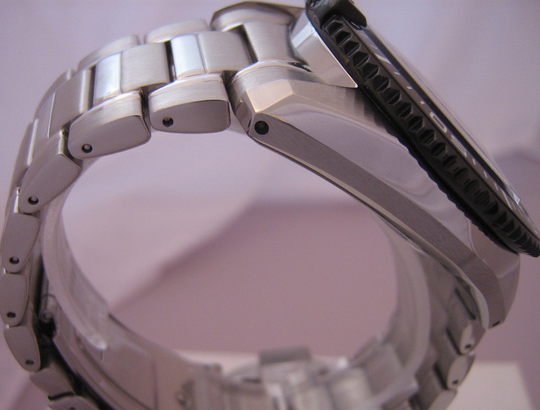 Seiko Stargate SKZ325K1 Automatic, Black Dial, Steel Bracelet