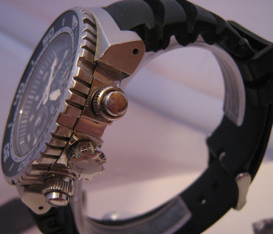 Seiko 200M Divers Chronograph, Black Dial, Rubber Strap