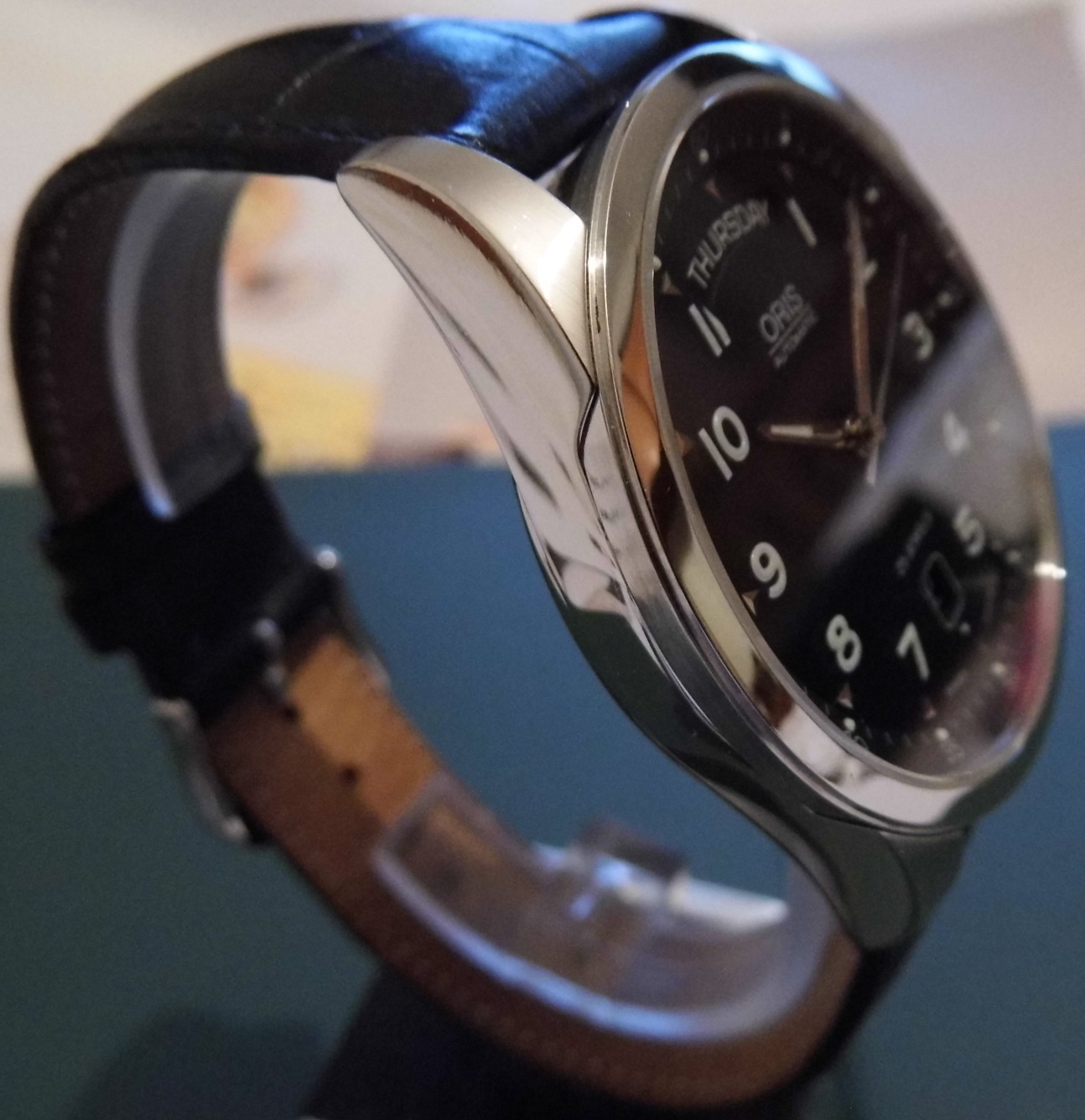 Oris Classic XXL Calendar, Black Dial, Black Leather Strap