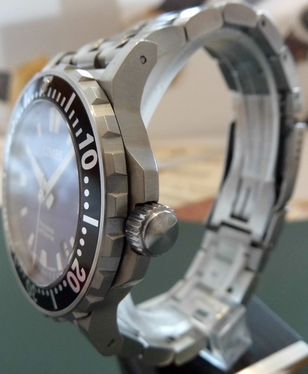 Limes 1000, Blue Dial, Steel Bracelet