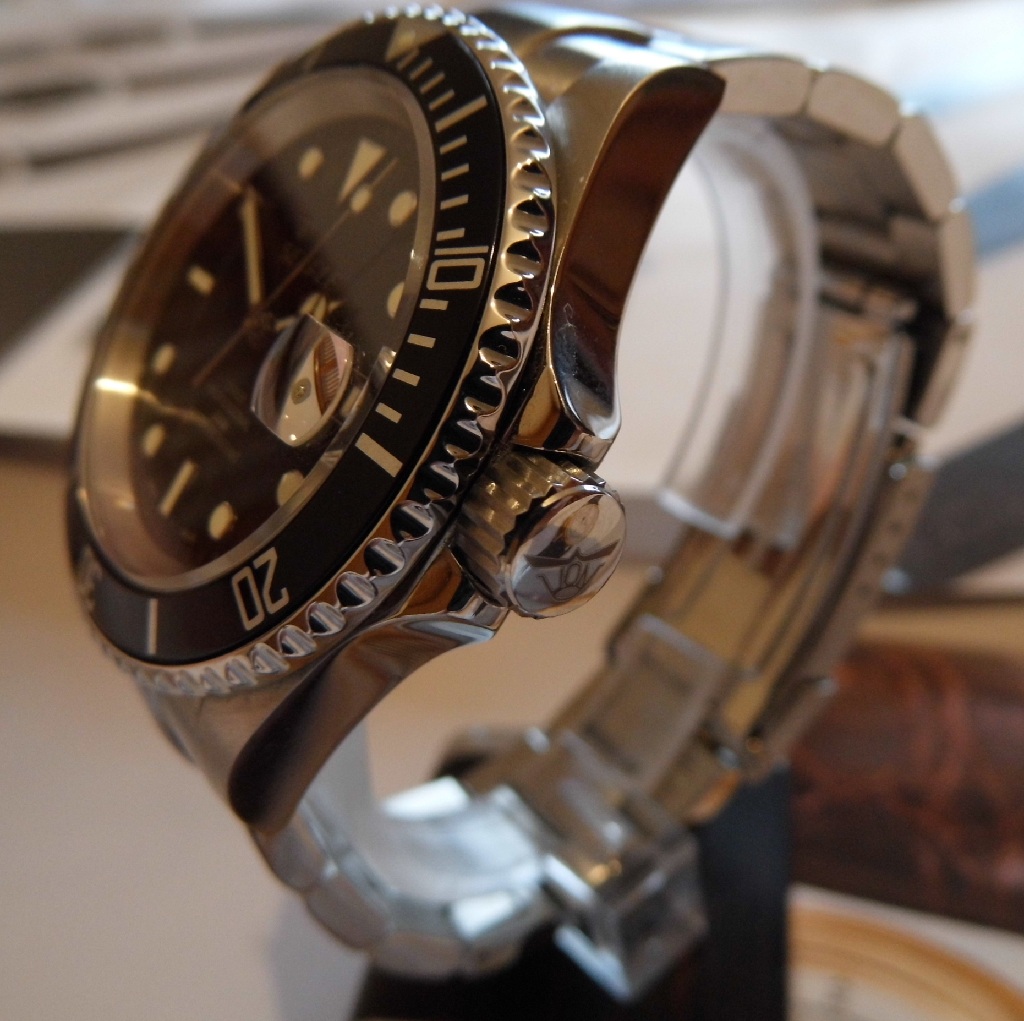 Squale 20 Atmos Classic, Black Dial, Steel Bracelet