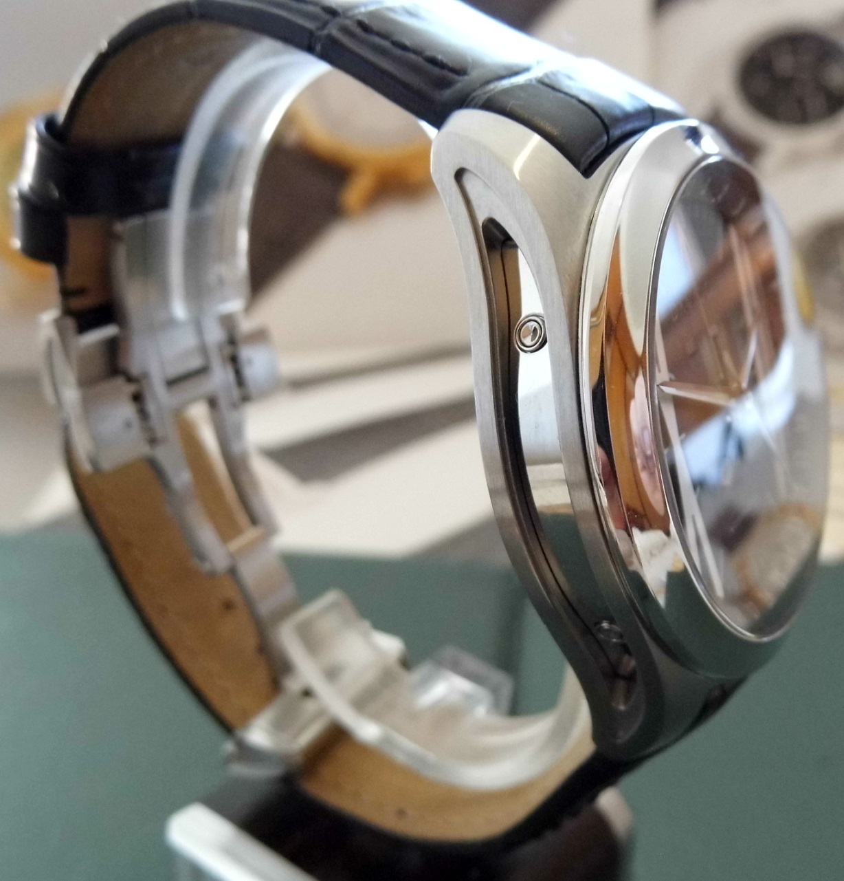 Davidoff Velocity Moonphase, Black Dial, Leather Strap