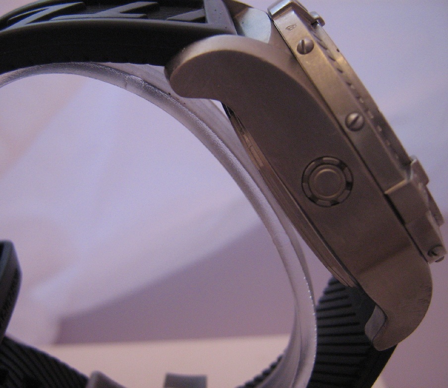 Breitling Avenger Seawolf, Yellow Dial, Rubber Strap