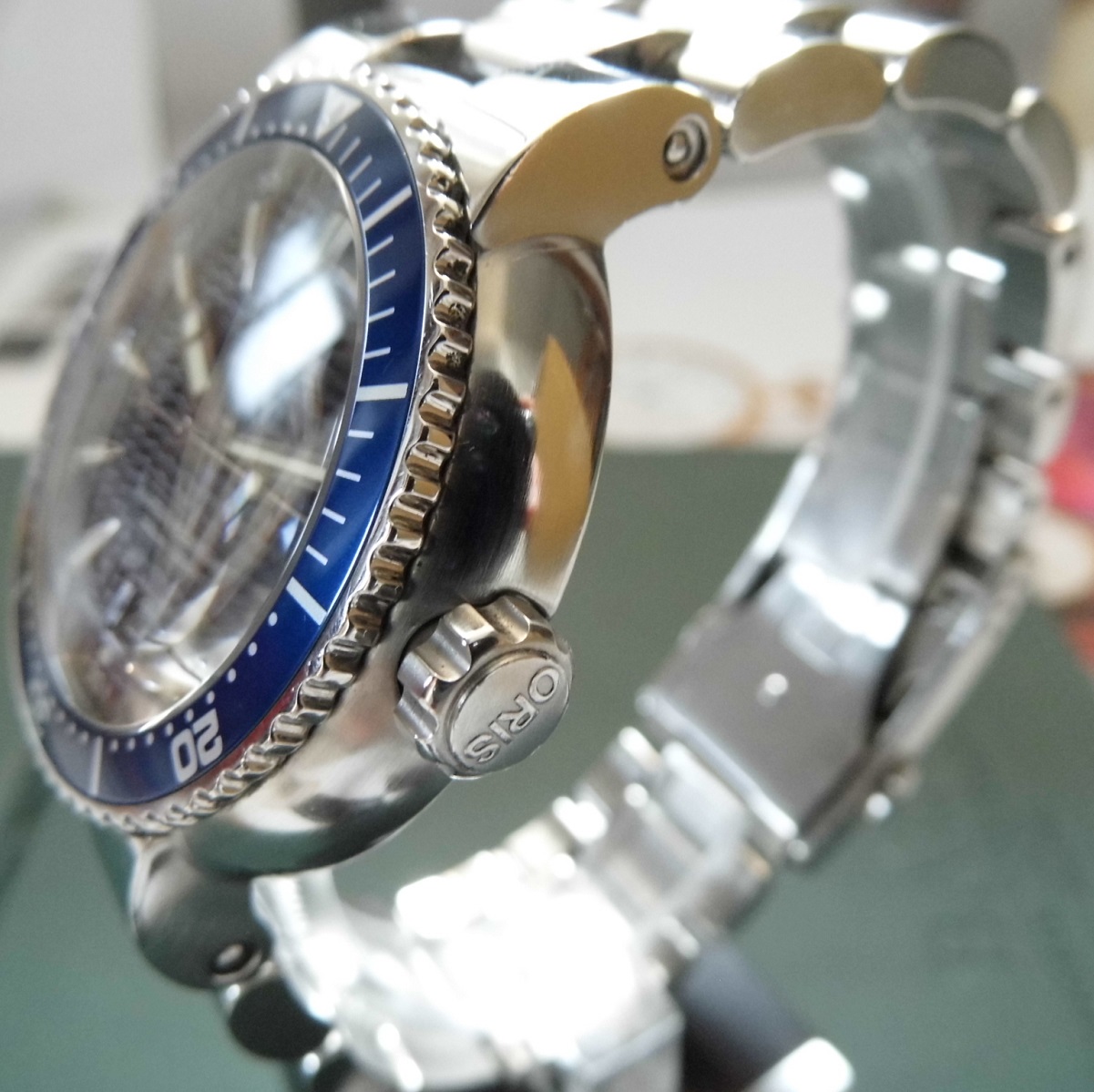 Oris TT1 300M Divers Watch, Blue Dial With Steel Bracelet