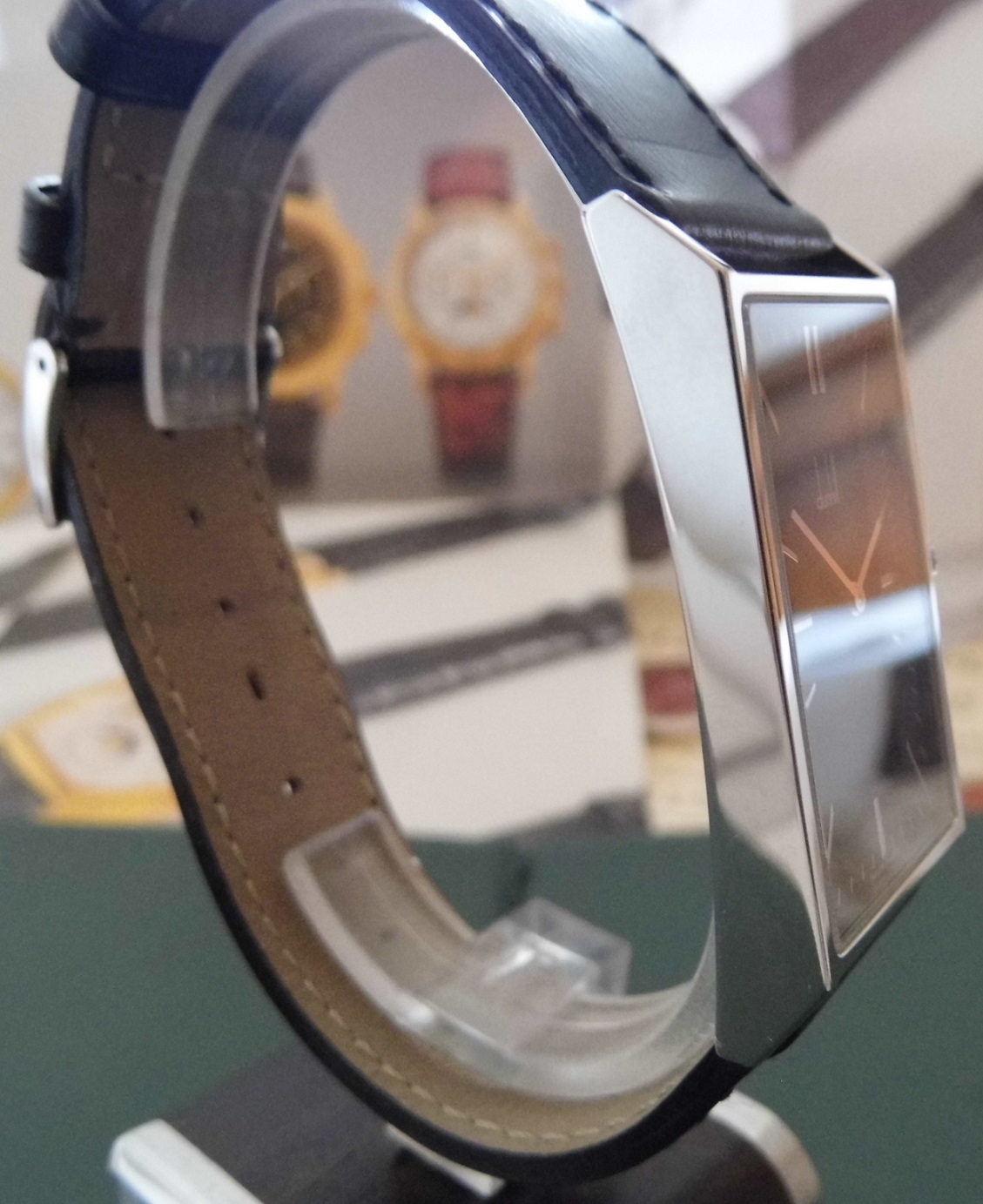 Dunhill Wafer Quartz, Black Dial, Leather Strap