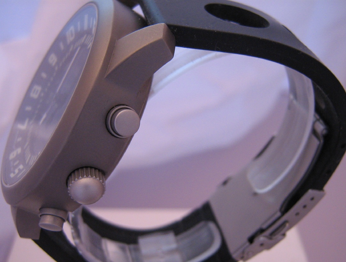 Momentum F3 Chronologic, Black Dial With Rubber Strap