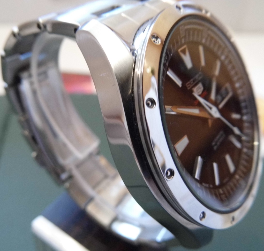 Seiko 5 Sports Automatic, Black Dial, Bracelet