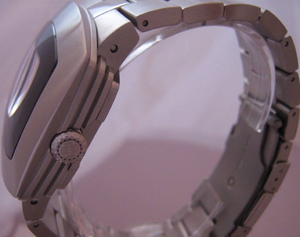 Hamilton Pulsomatic, Black Dial With Steel Bracelet